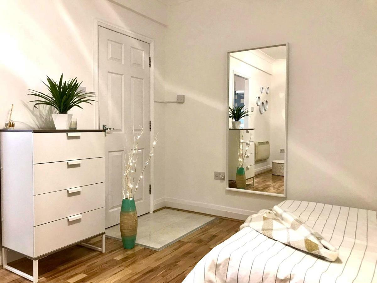Modern Boutique Studio Apartment بورنماوث المظهر الخارجي الصورة